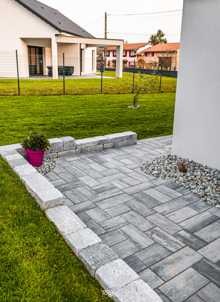 julien-nature-services - allée de maison en pavés