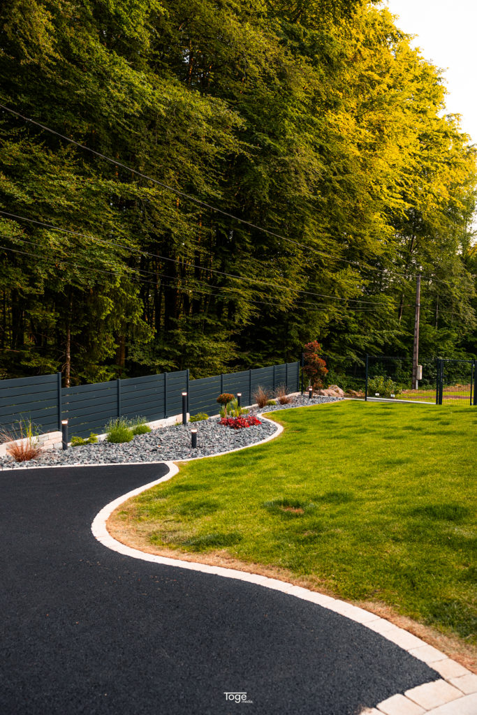 julien-nature-services - aménagement de jardin avec cailloux