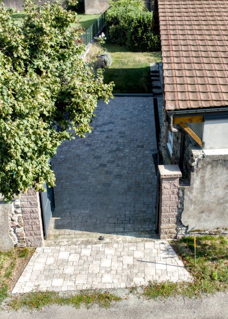 julien-nature-services - cour en pavé
